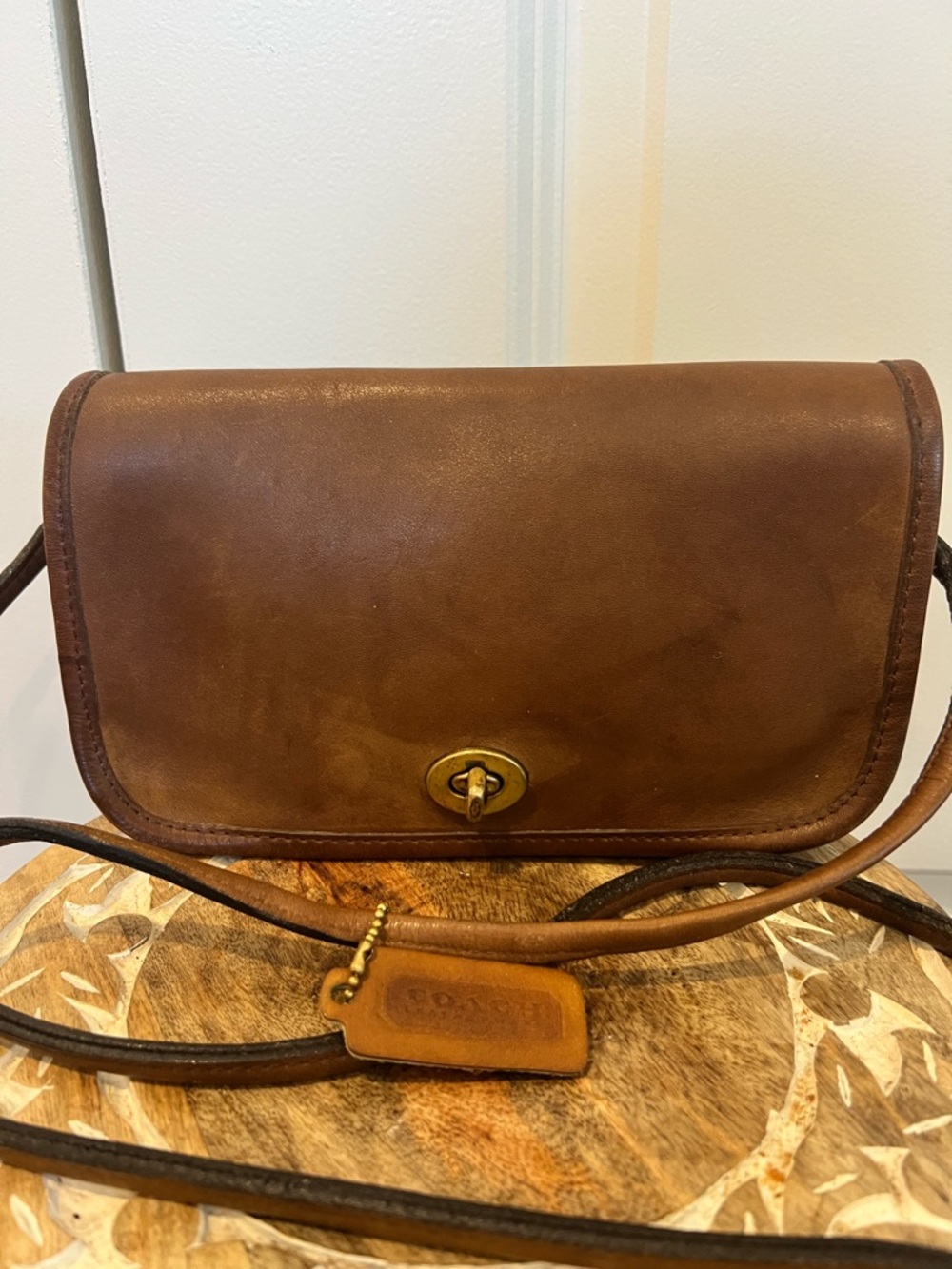 VTG. 70’s Coach NYC  Dinky Penny Classic Brown Leather Crossbody Bag - Picture 2 of 14